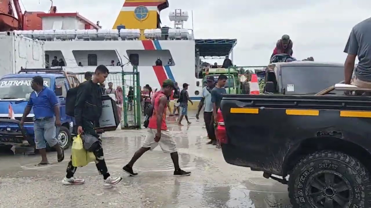 Kapal SABUK NUSANTARA 96_Pelabuhan Fakfak...