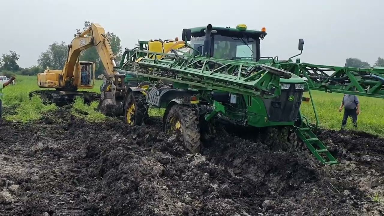 EPIC JOHN DEERE Sprayer RECOVERY from muck feild. Worse than expected!