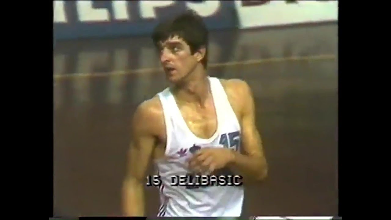 Mirza Delibašić - basketball wizard. Miraculous passes and shots vs. New York All Star team (1983)