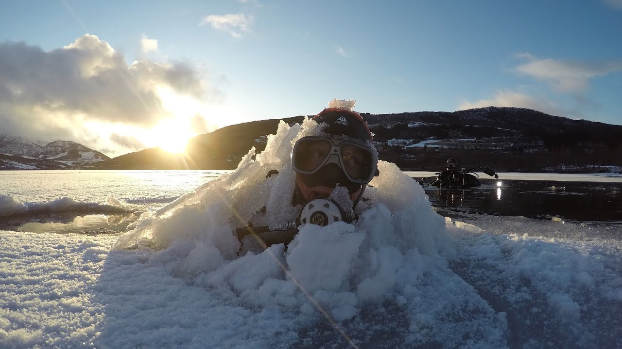 ICE DIVING ! (Møkkelandsvannet - Harstad)