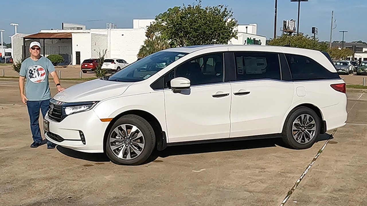 2024 Honda Odyssey EX-L - Is This The BEST BANG FOR THE BUCK Trim Level?