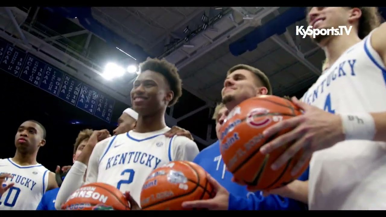 Kentucky Wildcats Basketball Kriisa, Brea & Robinson Receive 1000 Point Game Balls