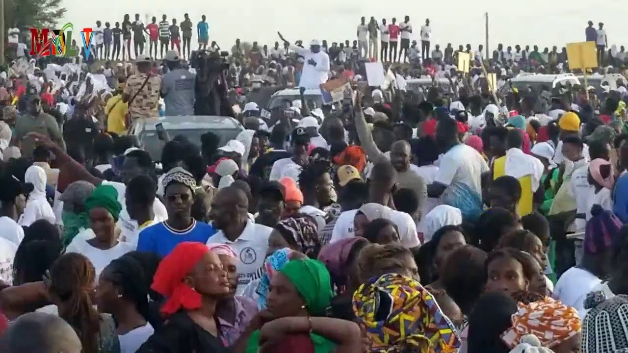 MAÎTRE MALICK SALL MEETING DE CLÔTURE PLEIN DU MONDE IL MONTRE SA FORCE DANS LA RÉGION DE MATAM