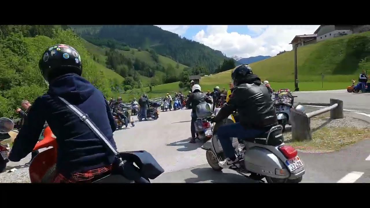 VAD 2023 Vespa AlpDays 2023 - Plüschtier Jagd 🐝 #vespa
