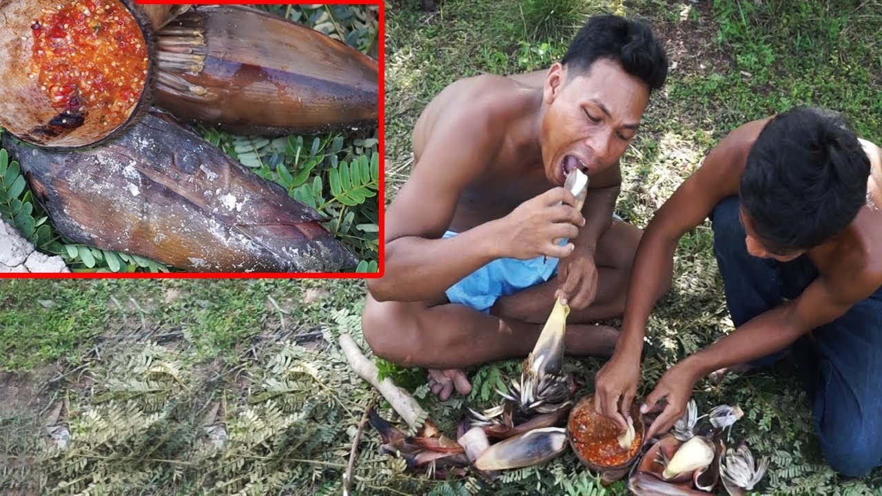 Yummy Cooking Baking Banana Flower in Mud - Awesome Cooking Vegetarian Food - ASMR Eating Delicious