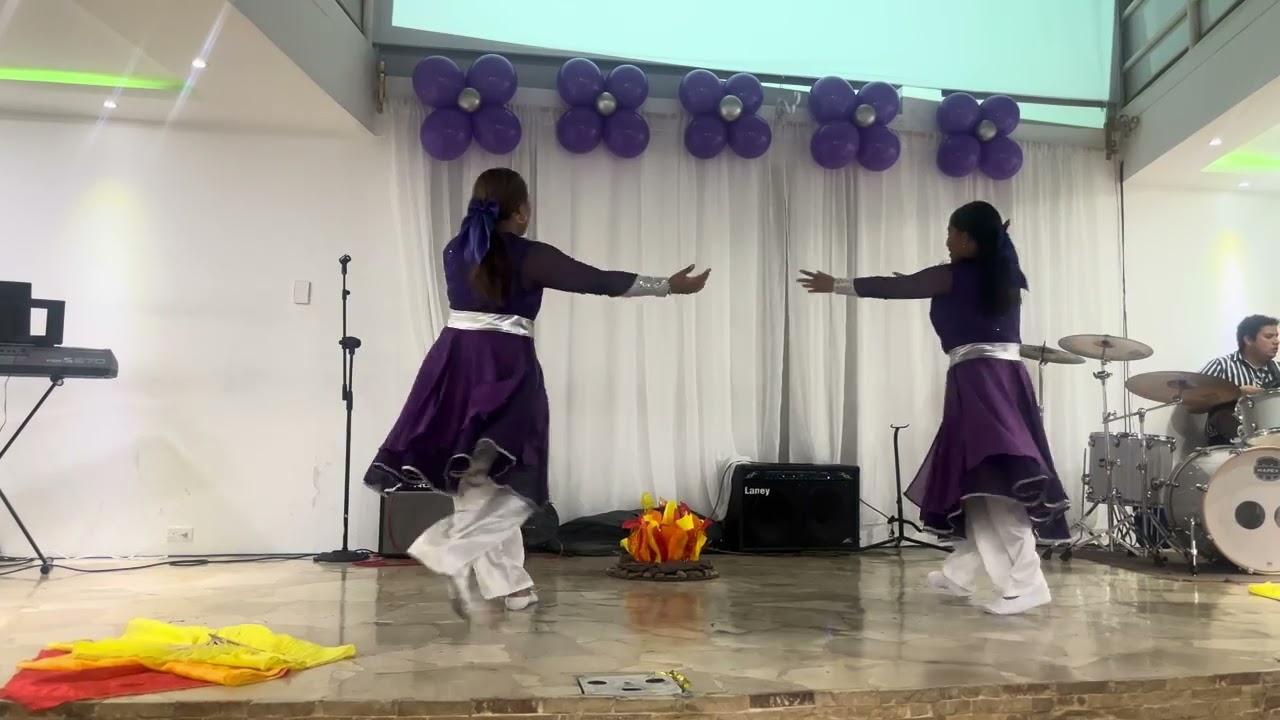 Leña Nueva - Averly Morillo 