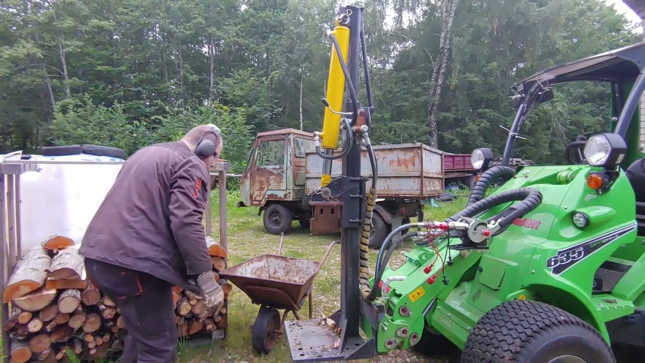 DIY woodsplitter testing with Avant 635