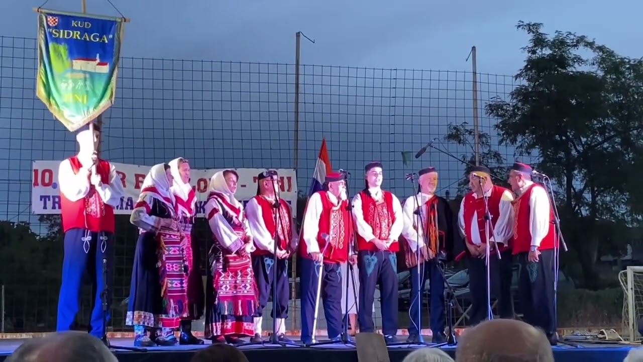 10. Večer Folklora - TINJ  —Prvi nastupa domaćin,  KUD “Sidraga” Tinj #folklore #tinj #sidraga #kolo