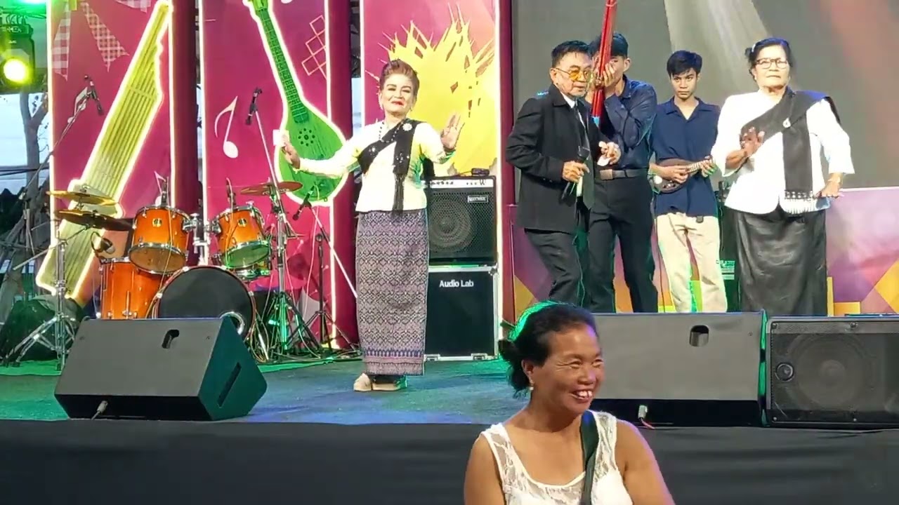 หมอลำกลอนโบราณ งานไหมขอนแก่น#ท่องเที่ยวเชิงวัฒนธรรม#ม่วนๆ