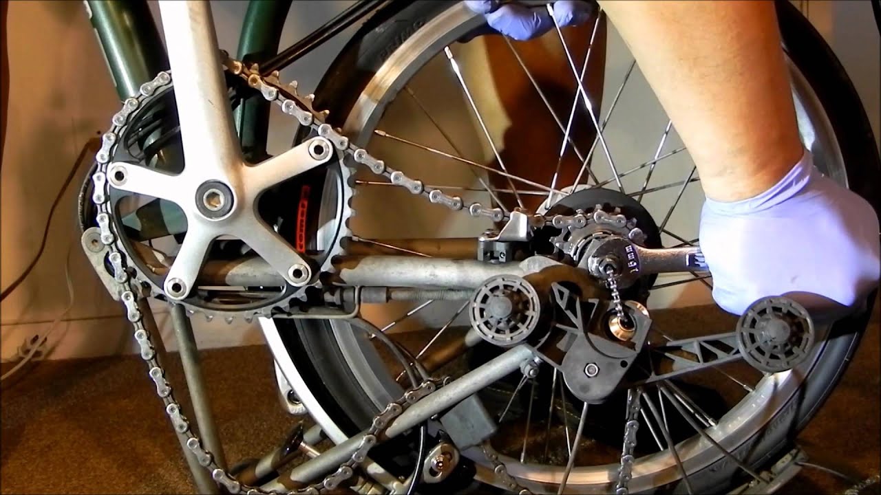 EASY REMOVAL/INSTALL OF A BROMPTON REAR WHEEL