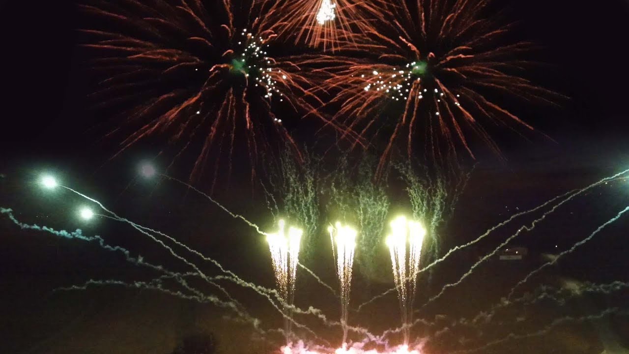 Pokaz fajerwerków na weselu (pyromusical z utworami Roberto Cacciapaglia) - 25.08.18 Sarbia