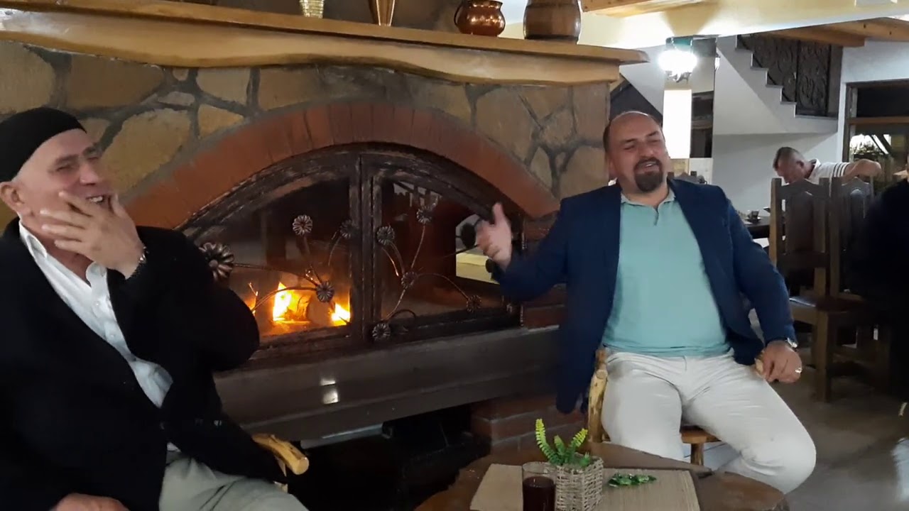 Mehabet sa Salih ef. i njegovom hanumom Enisom. Ljepota.