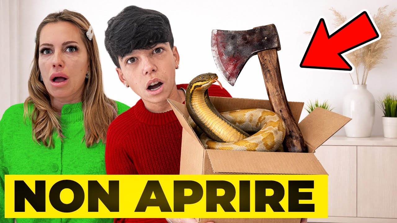📦 NON dovevo APRIRE quel PACCO SMARRITO! (Mega unboxing SUPER STRANO) 💀