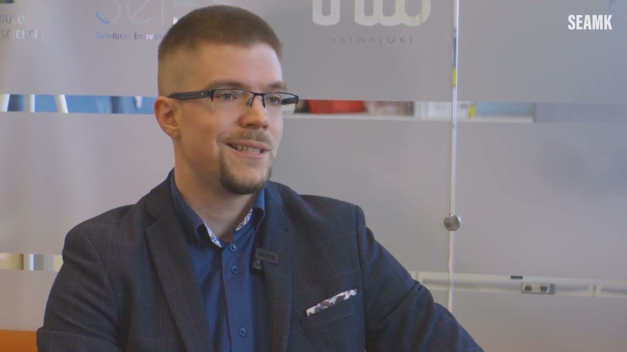 SEAMK alumnin tarina: Kulttuurituottaja, Tomi