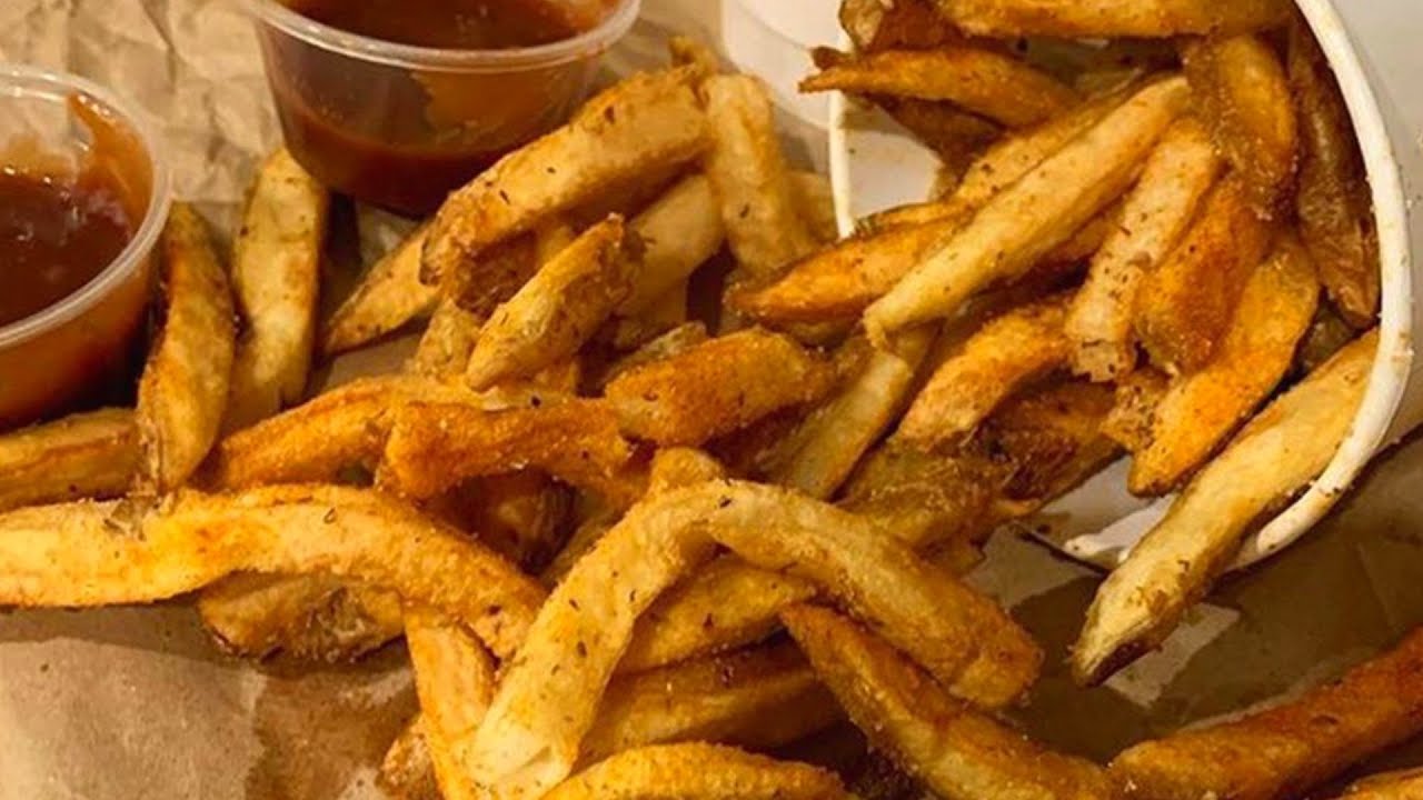 The Illusion Five Guys Uses With Its Fries