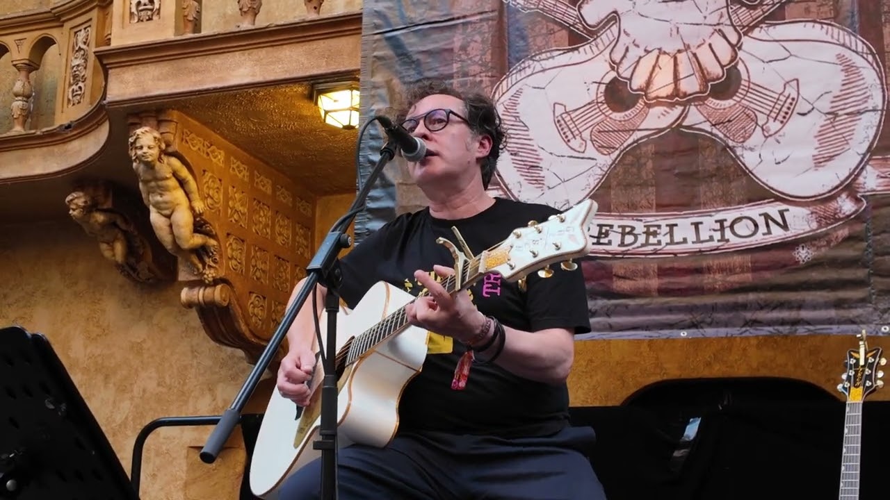 Miles Hunt (The Wonder Stuff) - Caught In My Shadow, LIVE @ Rebellion  Festival 2024,  Blackpool, UK