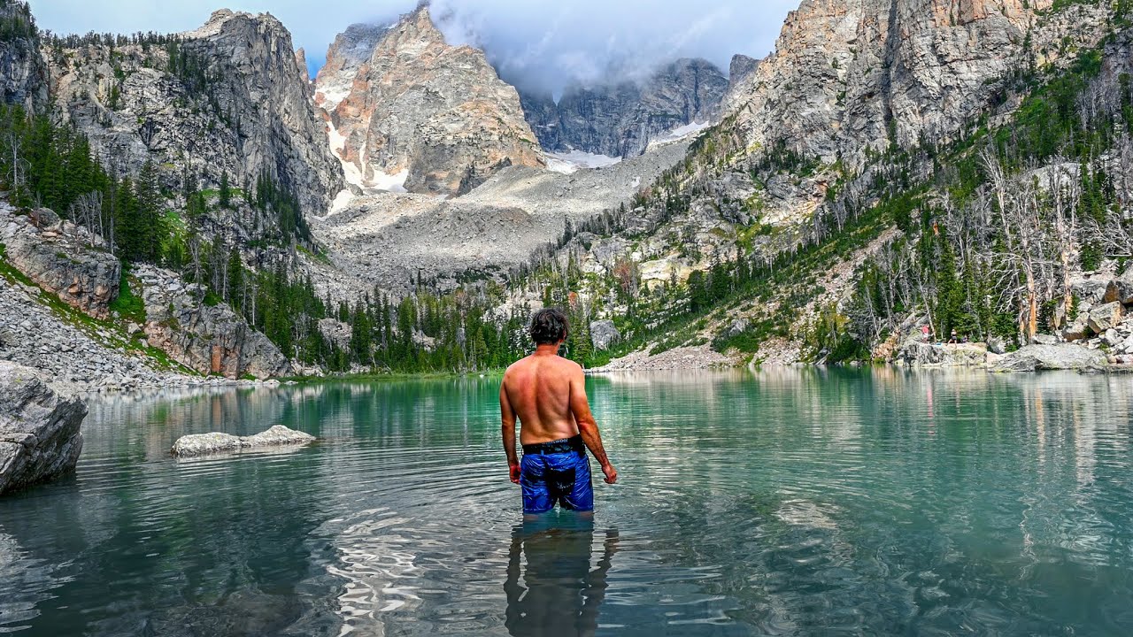 Grand Teton National Park - hiking Surprise, Amphitheater and Delta Lakes