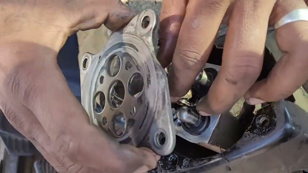 Hydraulic Liver Poilat Volve Seal Change in Kamatsu Pc-210 Excavator ii Mechanic Gyan