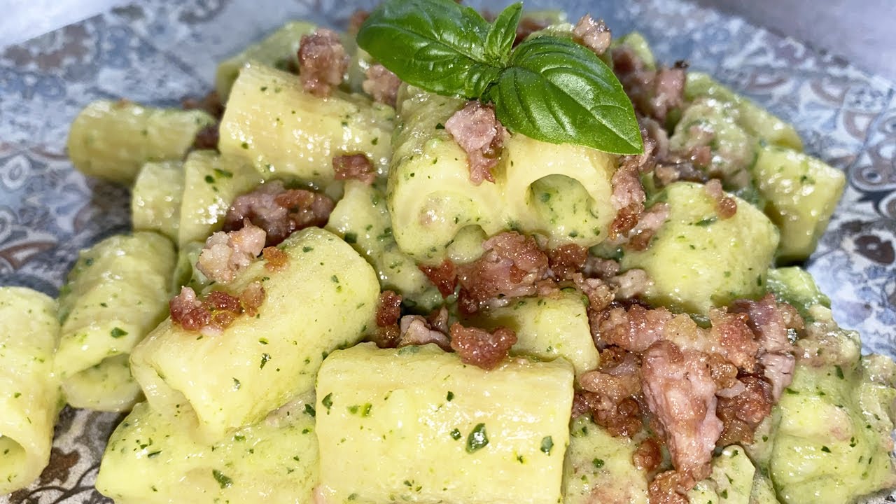 PASTA SALSICCIA E CREMA DI ZUCCHINE
