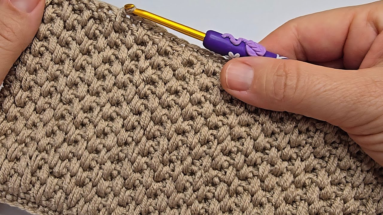 Суперпростая и необычная схема вязания крючком для начинающих! 🧶🤎 Одеяло и сумка. Вязание крючком...
