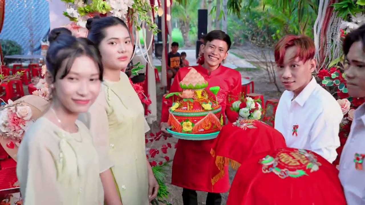 THỊ MÃI & VŨ PHƯƠNG 26/12 ẤT TỴ