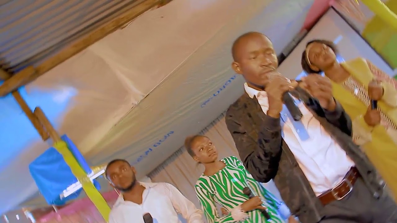 live performance Nikwa mda tu by the ligth ministry Germain nzalamingi