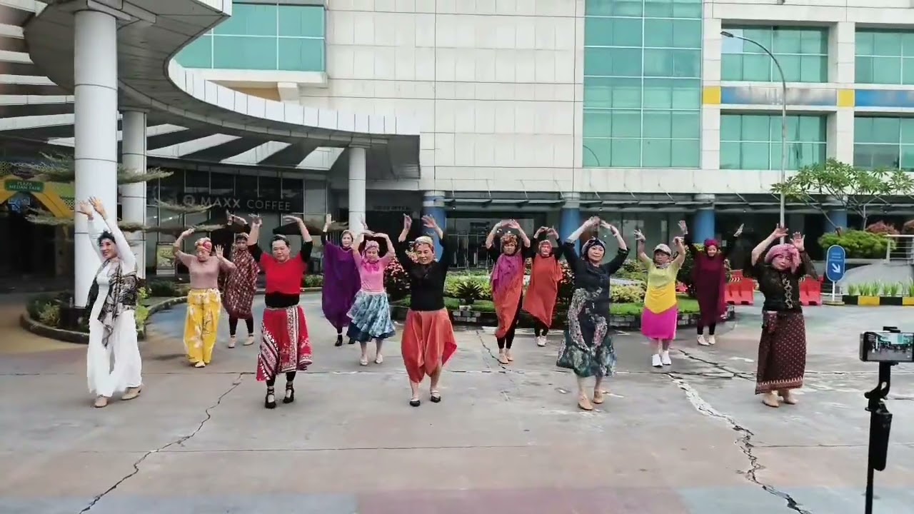Ramadhan Penuh Berkah Line Dance/Michelle & Friends ADYTI Taiji PMF