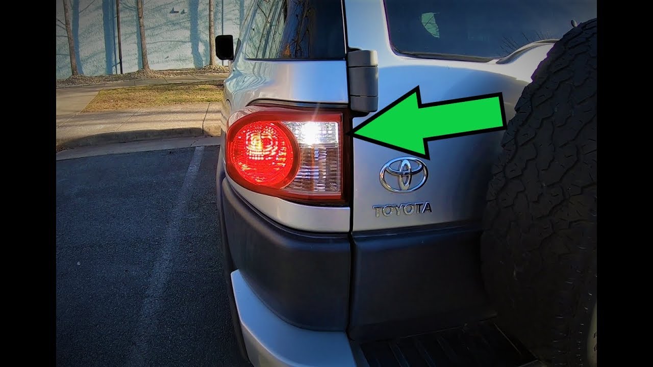 FJ Cruiser Reverse LED Bulbs Install