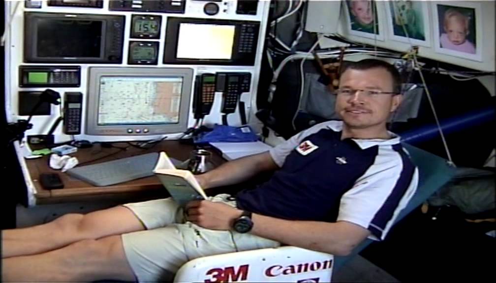 Sailing Around the World Alone non stop 2003-4 - Jan M&oslash;ller