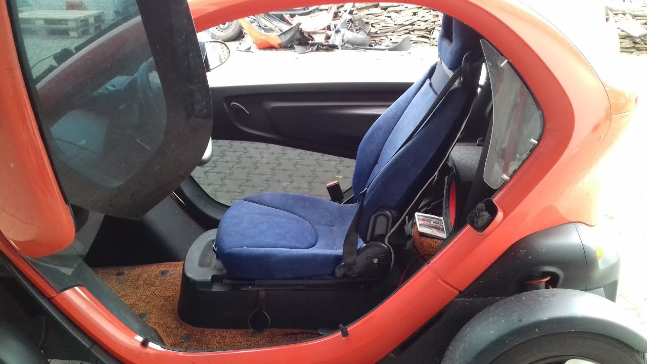 Smart Sitz Einbau in Renault Twizy