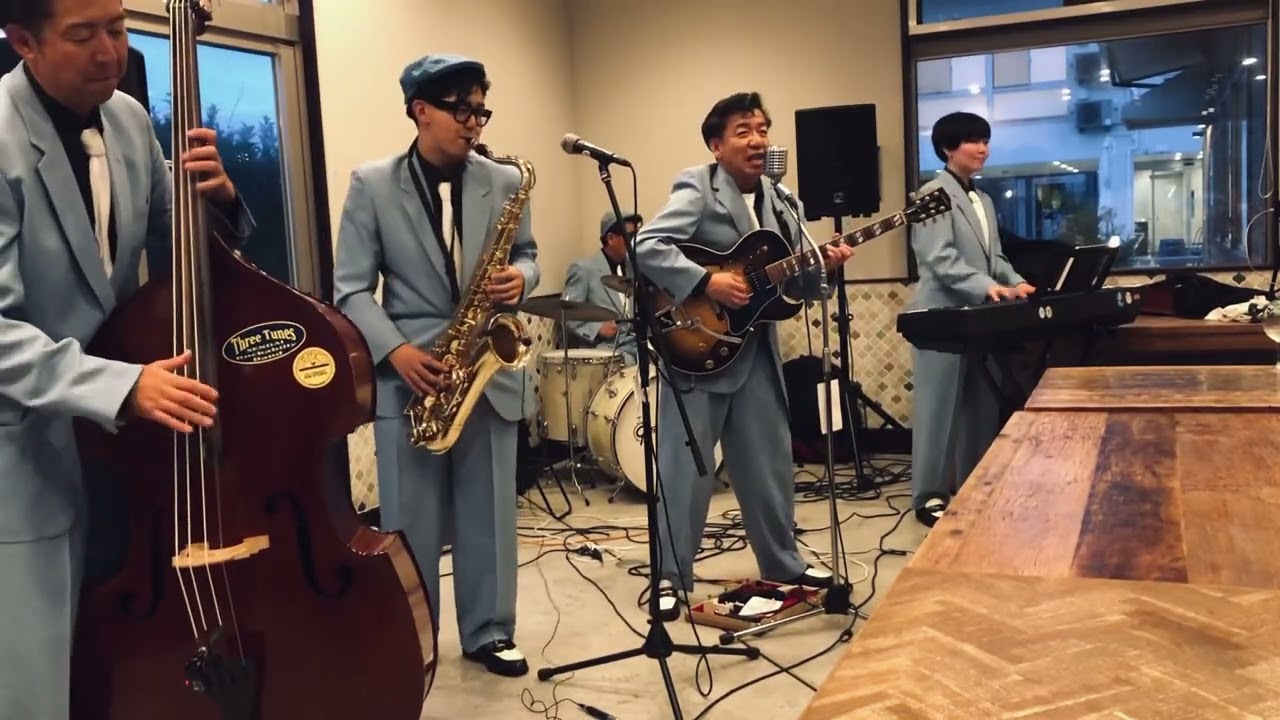 スリーチューンズ(Three Tunes) inシチノカフェ