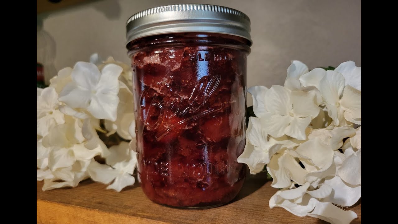 Making super easy STRAWBERRY PRESERVES/jam with 3 ingredients