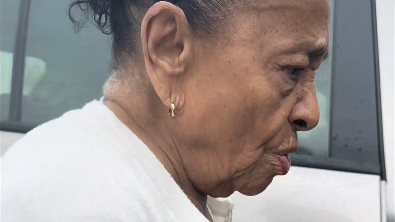 Levei mãe com Alzheimer pra fisioterapia… Será que faz milagre mesmo? 🤔❤️