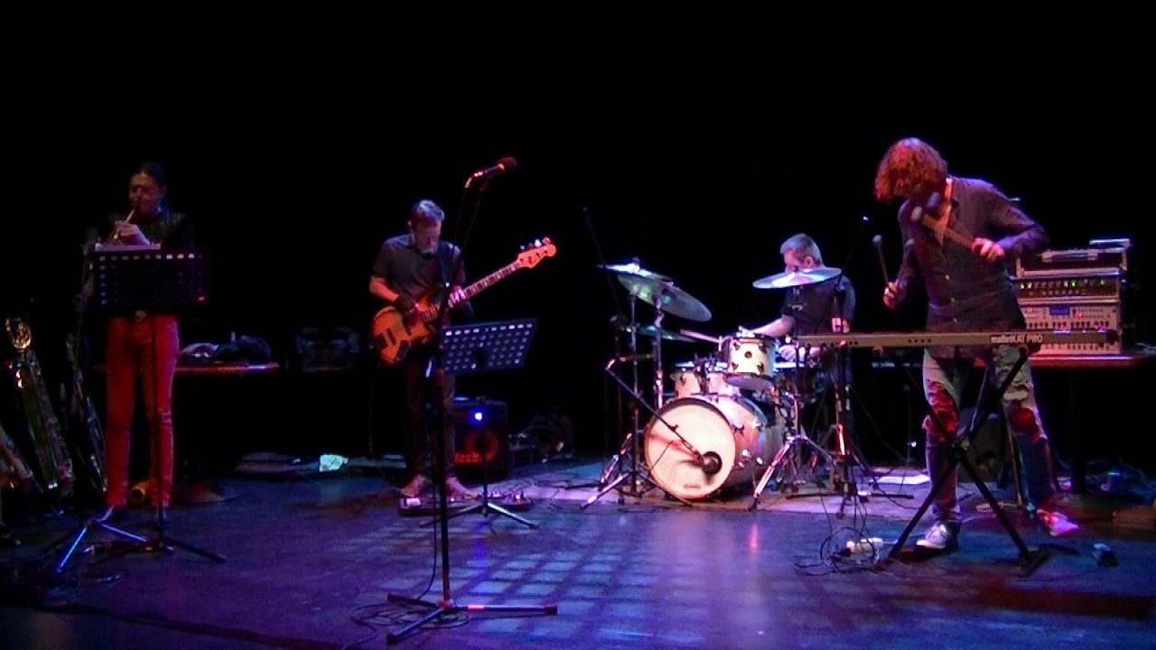 MaBaSo Trio (gościnnie Amir Gwirtzman) - Sleeping Camel