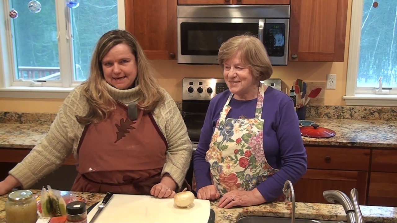 Hungarians in the Kitchen - How to Make Toros Kaposzta