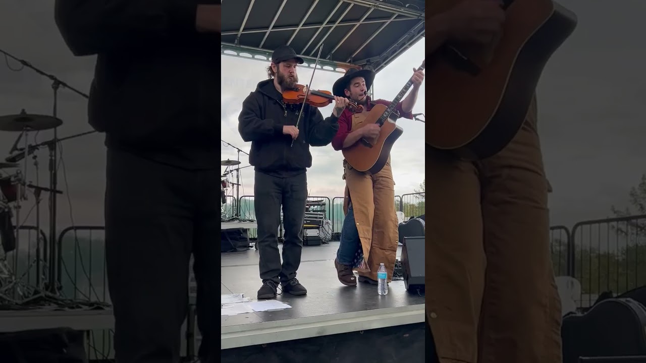 THIS Fiddle Player SHREDS Callin Baton Rouge (Garth Brooks Country Cover)