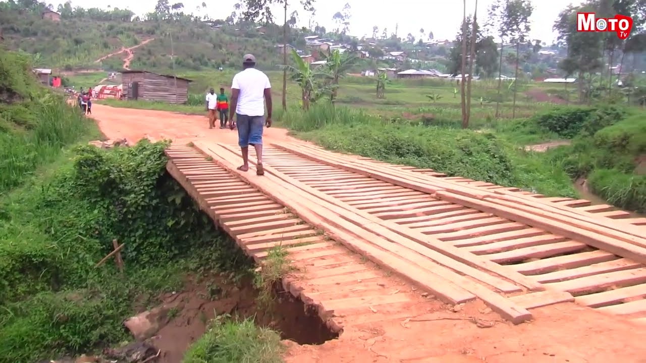 Moto Tv : Délabrement du pont Kalengera, un danger pour les usagers de la route Butembo-Bunyuka