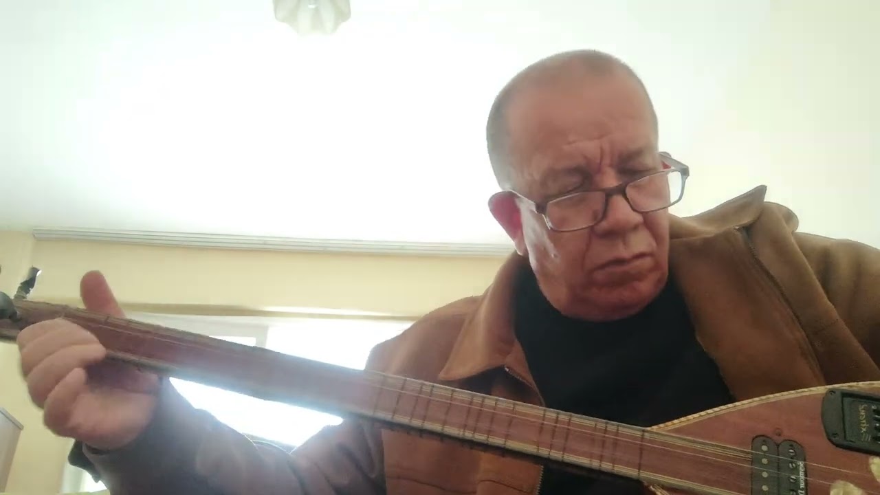 Unutulmaya yüz tutmuş Dört telli sazımı sizlerle paylaşmak istedim.