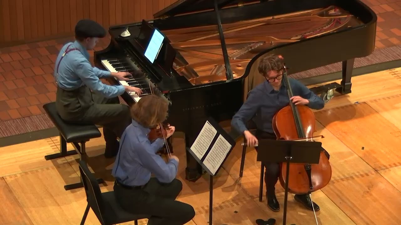C. Schumann: Piano Trio in G minor, Op.17, IV. Allegretto