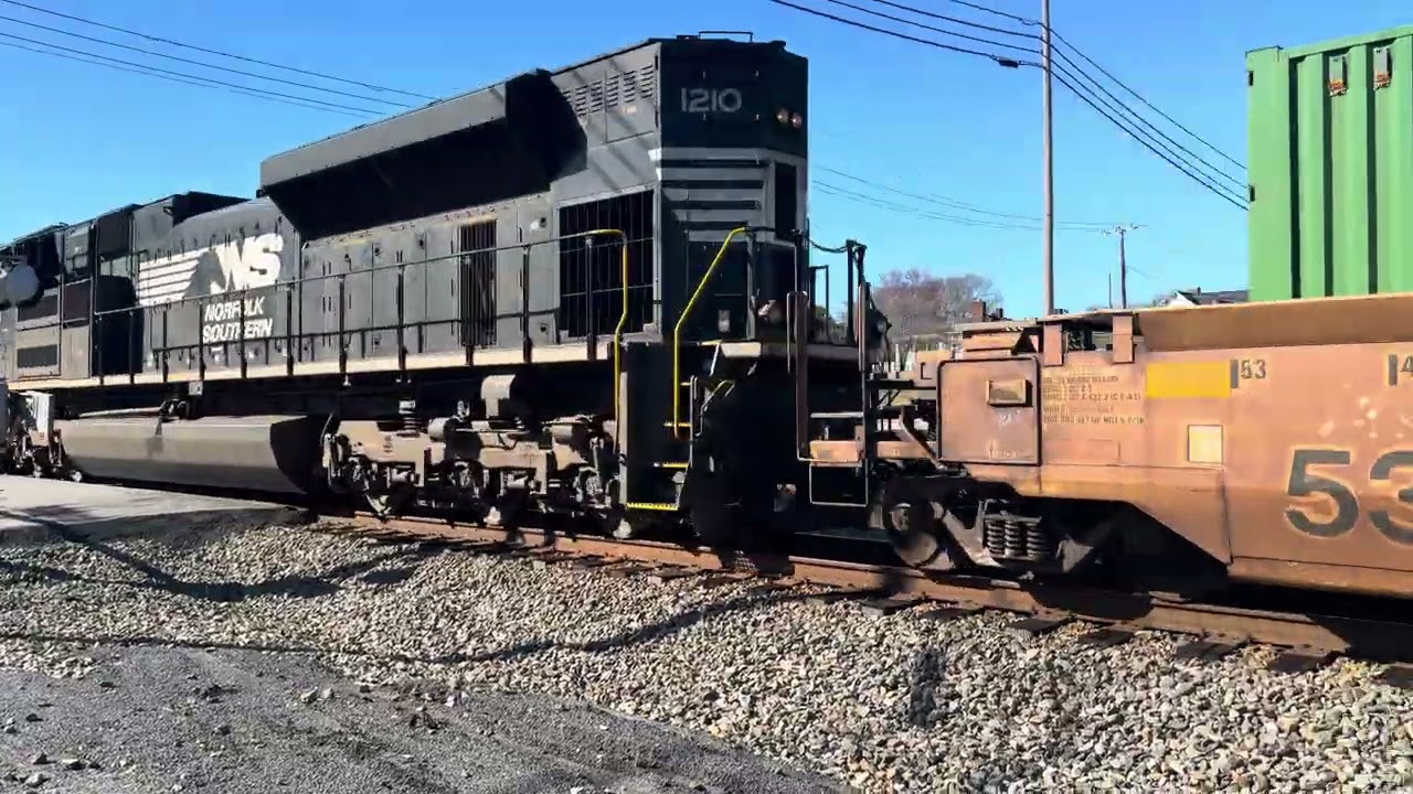 Norfolk Southern 28R With 2 DPU’s Cowpens South Carolina