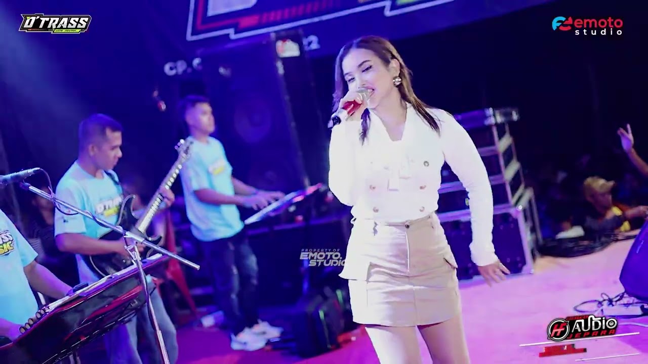 HAKIKAT SEBUAH CINTA - MAYA SABRINA - D'TRASS MUSIC - WEDDING SINTA & FAISAL - GUYANGAN BANGSRI