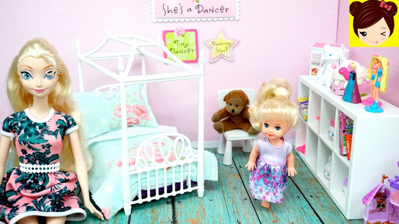 La Bebe de Elsa Decora su Nueva habitacion de Niña Grande - Los Juguetes de Titi