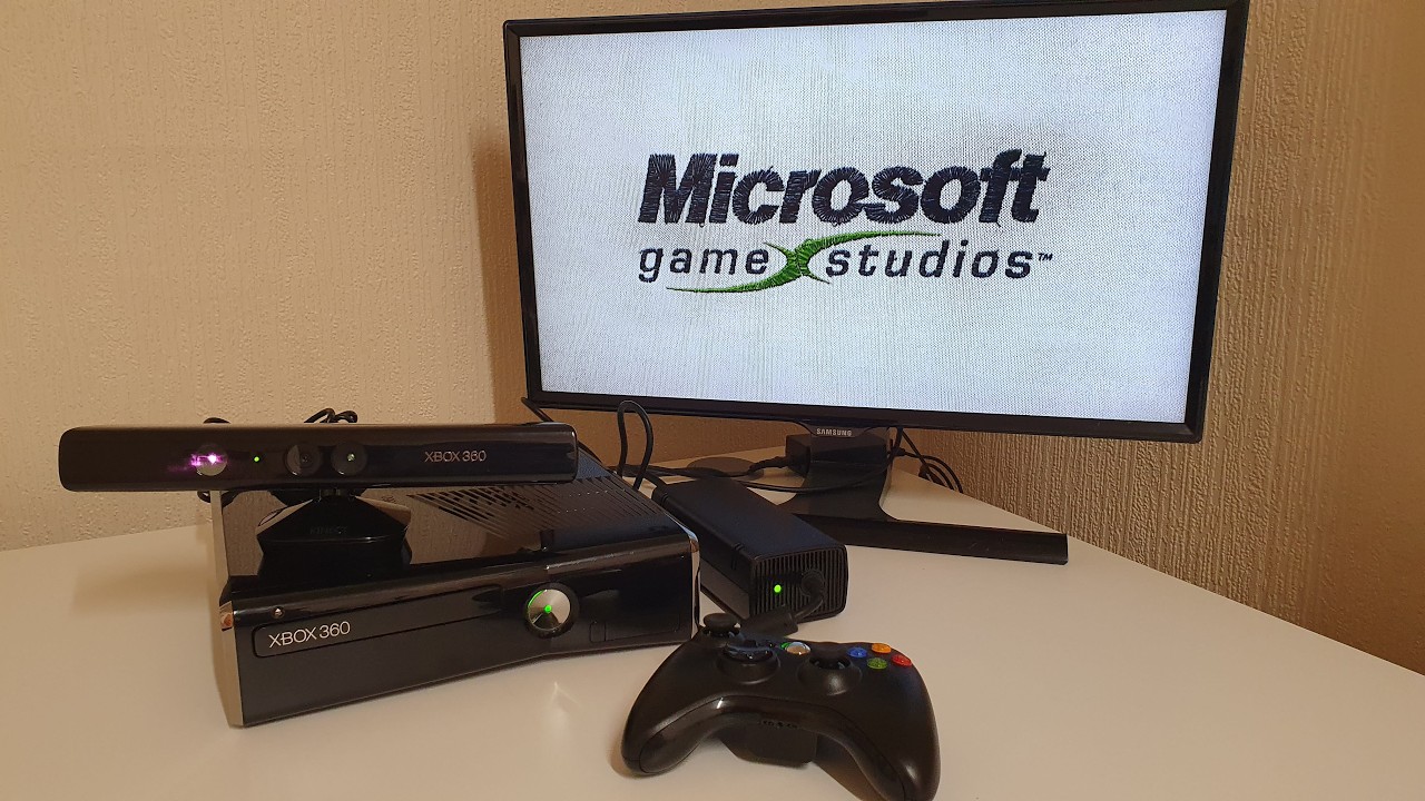 250GB Microsoft Xbox 360 S Console Kinect Controller Game Boxed with Bags # 3674