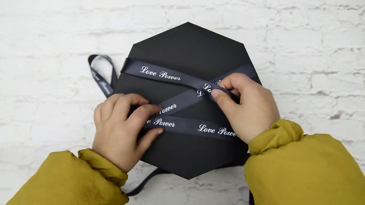 DIY Mechanism: Ribbon on Box