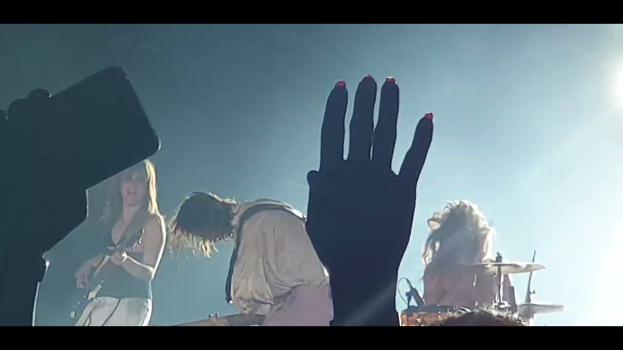 Maneskin live a Lignano Sabbiadoro, I wanna be your slave