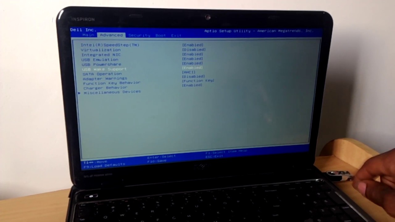 Как включить опцию загрузки с USB на Dell Inspiron