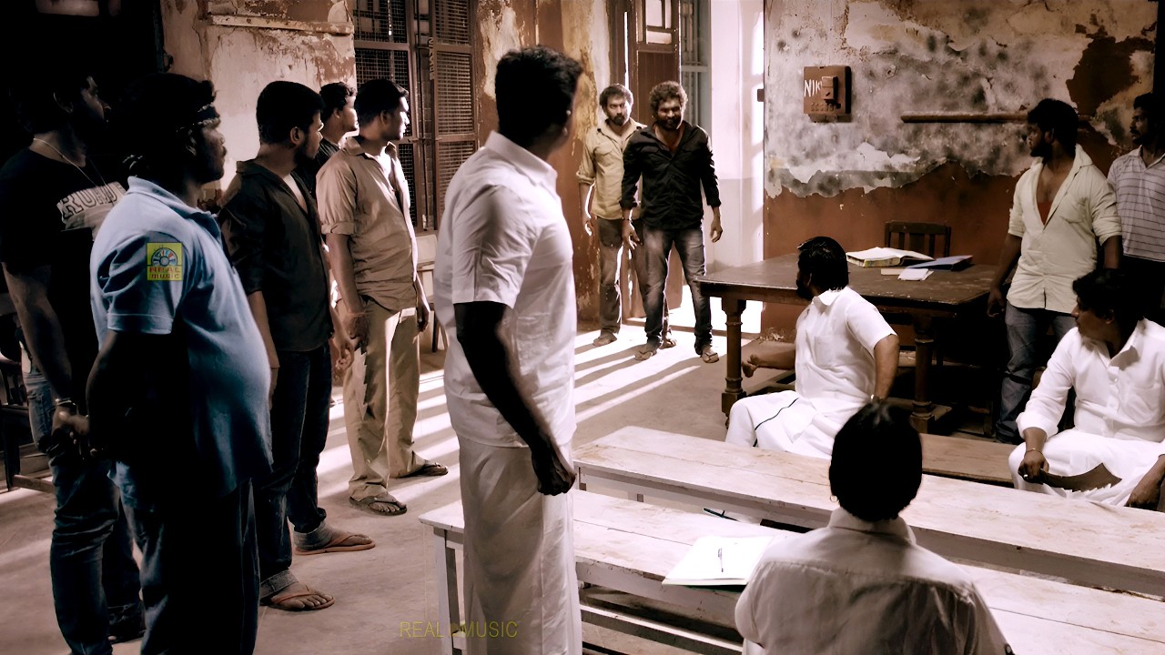 டேய் நீங்க பத்து பேரு நாங்க ரெண்டே பேரு யாரு வெளிய போறான்னு பாக்கலாமா? | Attu | Tamil Movie Scene 4K