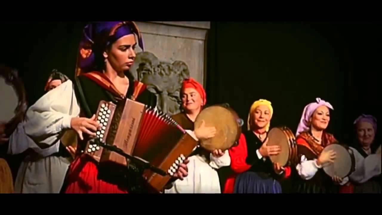 MUYERES - Muñeira de Carcarosa