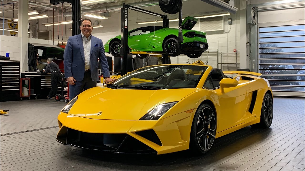 2013 Lamborghini Gallardo LP560-4 Spyder Review and Walkaround @ Lamborghini Paramus