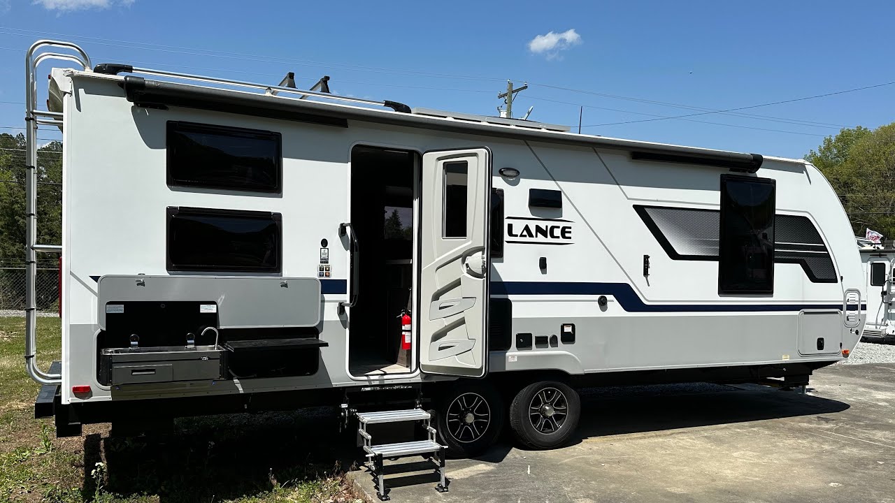 LARGEST Family Sized Travel Trailer Made By Lance Campers‼️ True Four Season Rated ☀️🌺❄️🍁